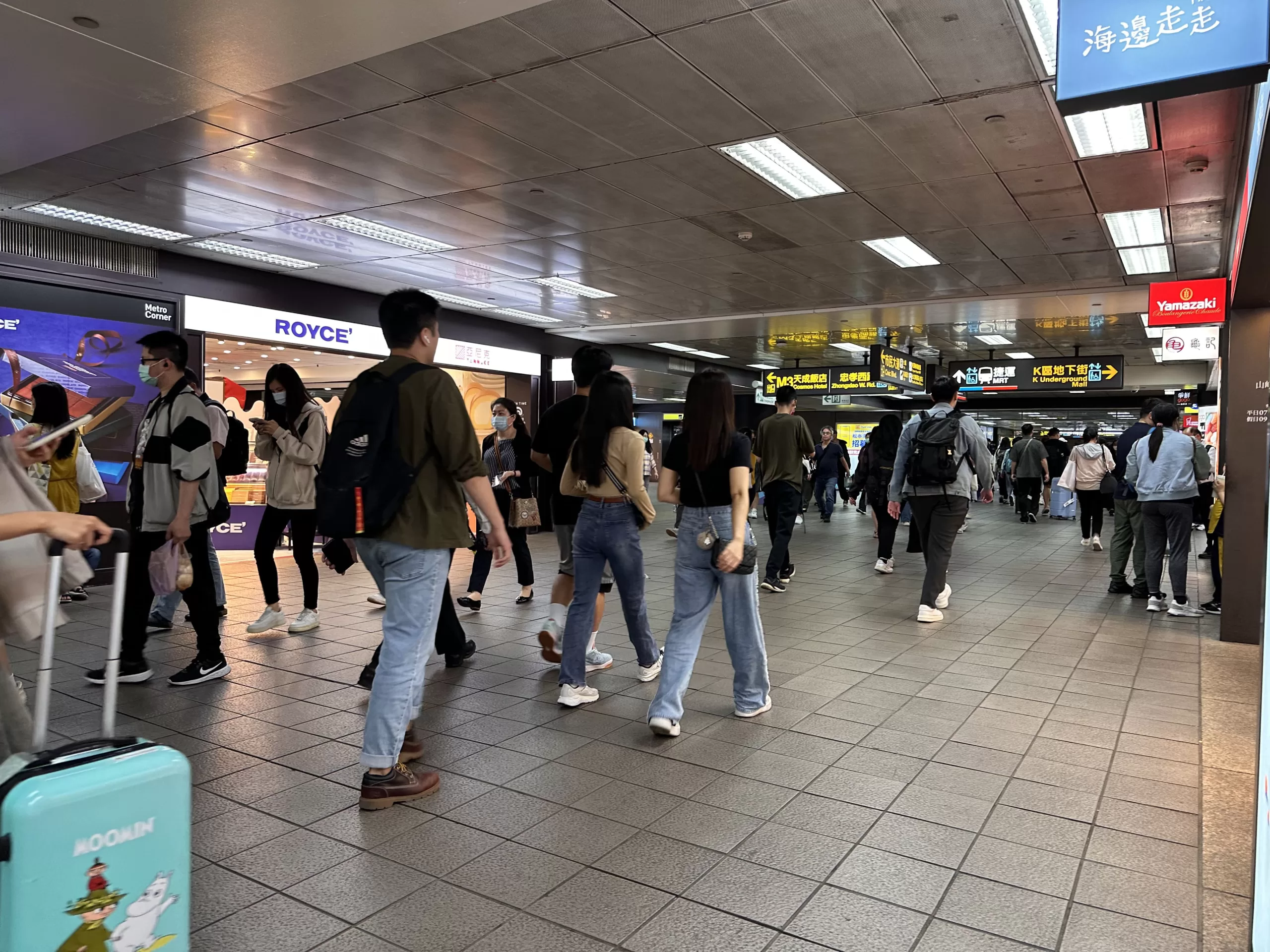 Taipei Underground Shopping Mall - Places to Visit in Taipei