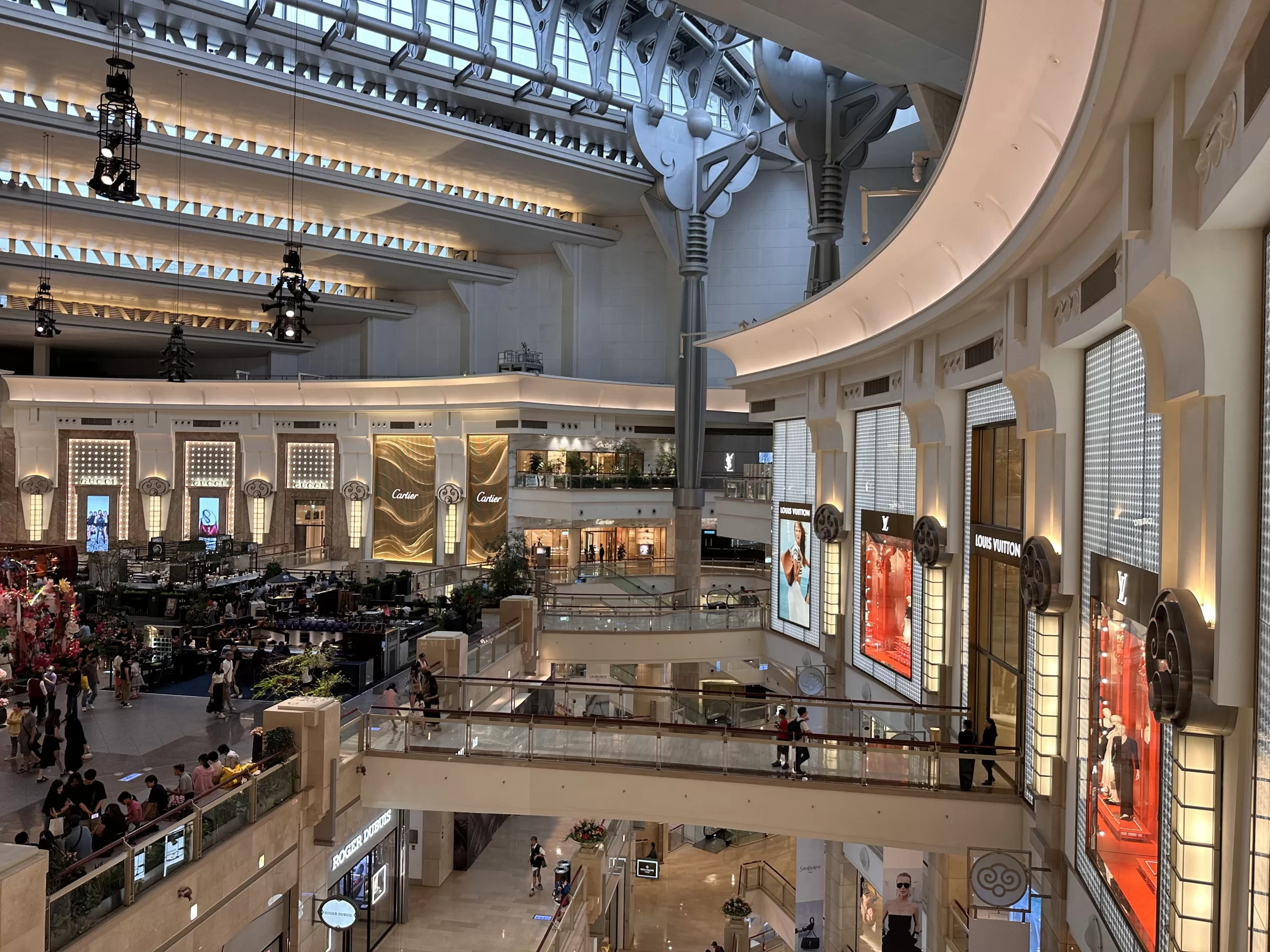 interior of Taipei 101