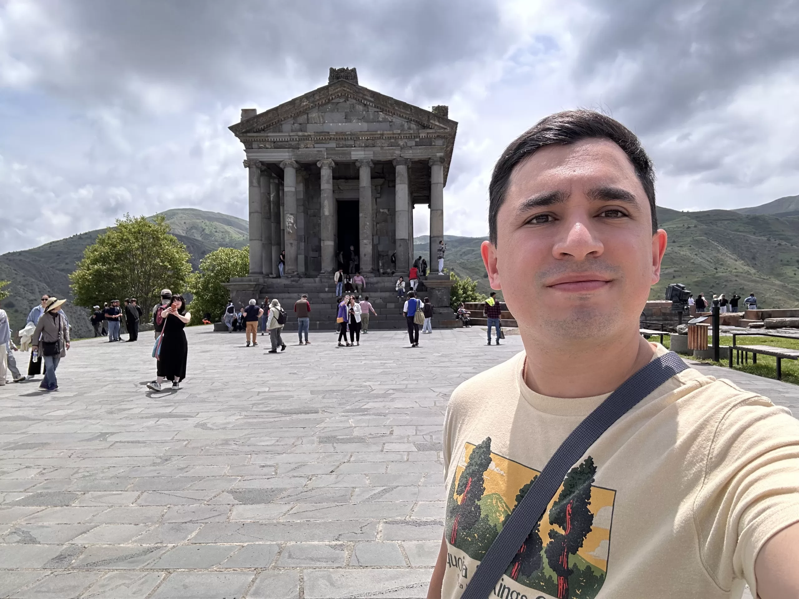 Descubre la Maravilla del Templo Garni en Armenia