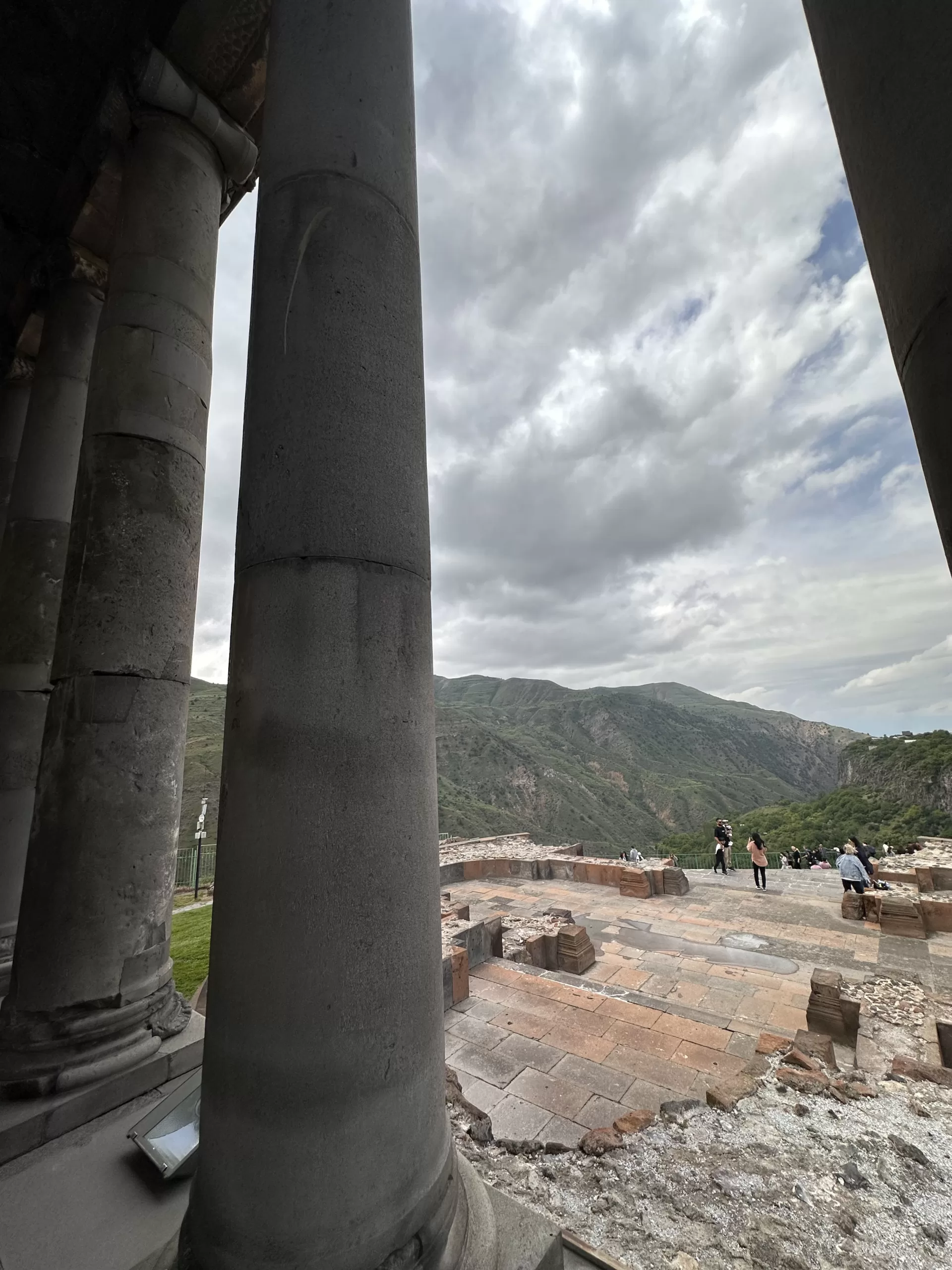 Columnas greco romanas en Armenia
