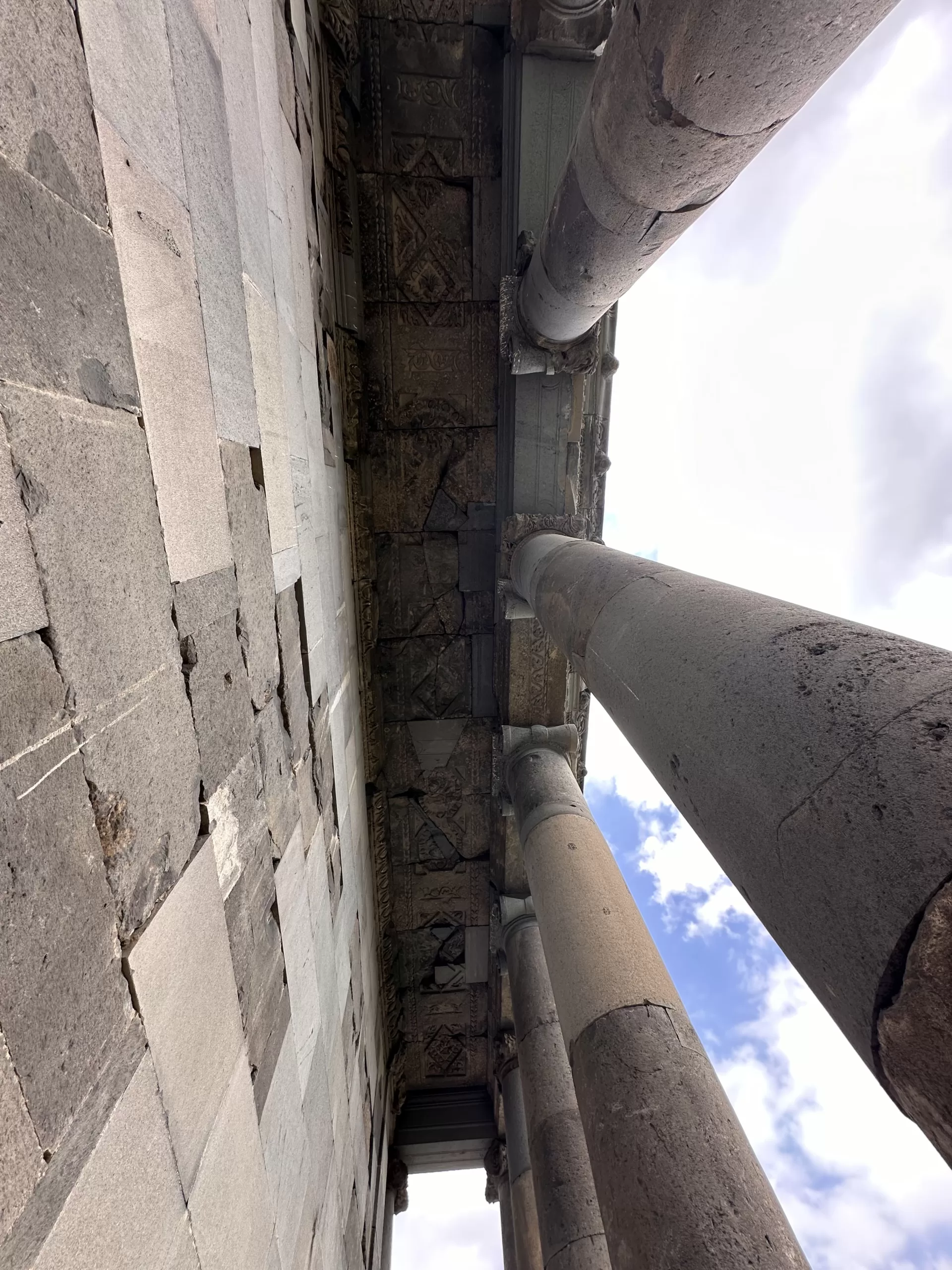 Construcción Greco Romana en Armenia