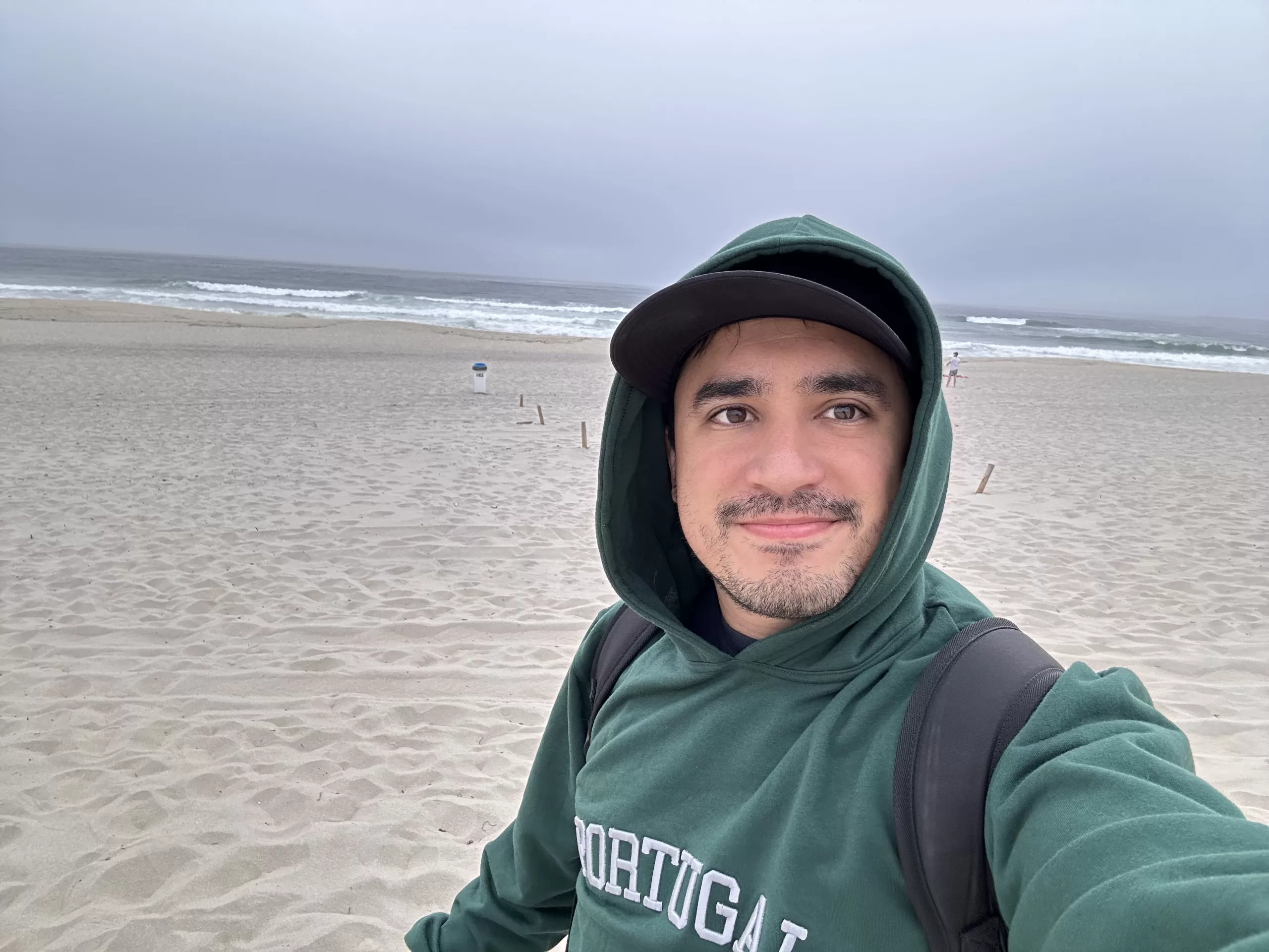 Caminando por la Playa de la Nova Costa en Portugal