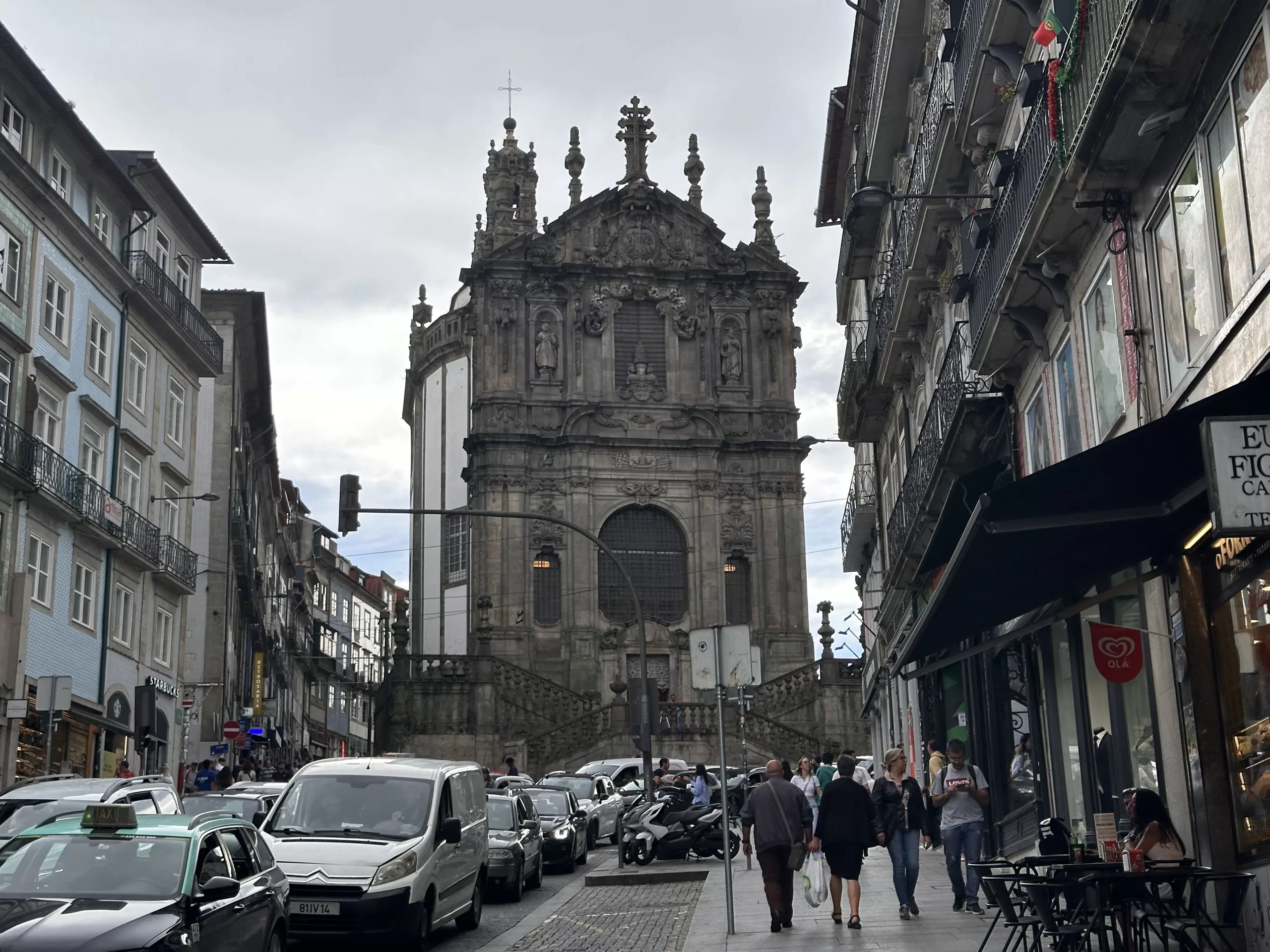 Frente de la Torre de los Clérigos